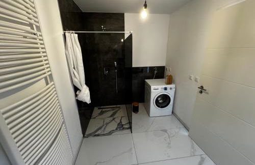 Moderne 4 Personen Unterkunft - Foto 1