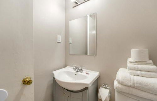 Ski, Explore, Bring Pets! Studio 5 Mi to Pine Knob - Foto 15