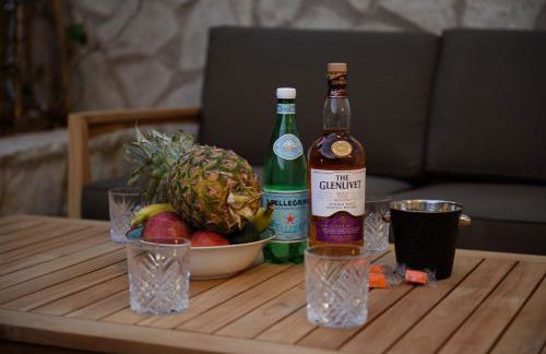 Tessera Villas & Studios Collection - Photo 55