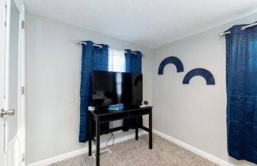 Lakeside Serenity Your Perfect Getaway Gallatin - Photo 32