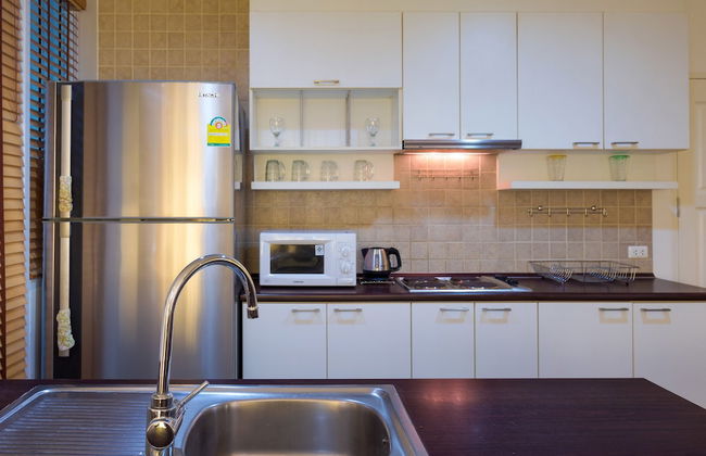 Baan Sanpleon Beachfront Condominium - Photo 34