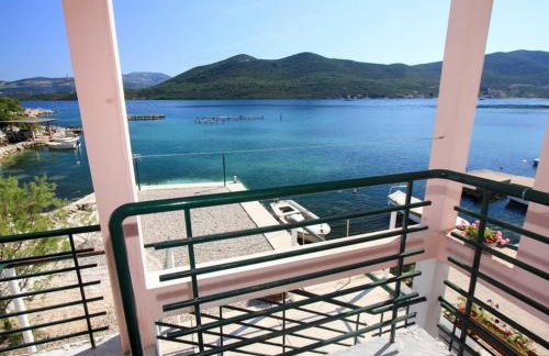 Apartments Ere Zuronja-One-Bedroom Apartment with Sea View 2 - Photo 7