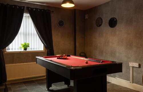 Getaway Accommodation with Pool Table and Jacuzzi! - Foto 2