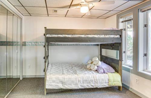 Walk to School House Winery Home with Deck! - Foto 26