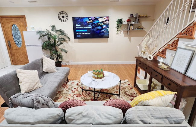 Monterey Park Retreat: Spectacular Views & Comfort - Foto 13