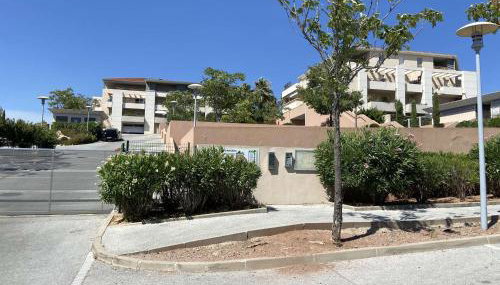 Appartement 2 pièces avec terrasse et parking à Roquebrune-sur-Argens - Foto 3