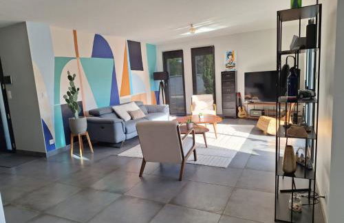 Parenthèse contemporaine - Élégance et nature - 15 min du Circuit des 24h - Foto 10