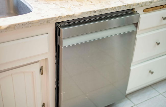 Serene Retreat & Modern Comforts in Rowland Heights - Foto 45