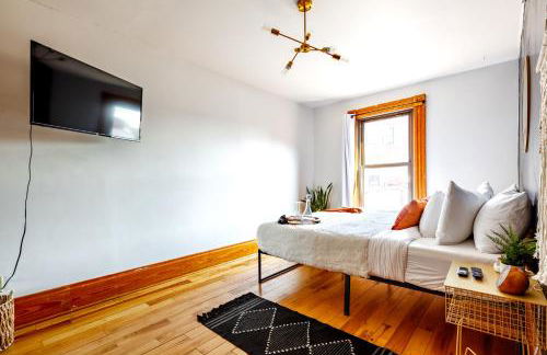 Jungle House Luxury Homes - Columbus Downtown Short North - Walk to Convention Center & Nationwide Arena - Sleeps up to 10 - Free Parking - Over 5,800 Five Stars - Foto 37