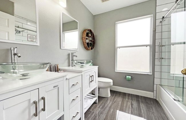 Madiera Magic 5 Bedroom Home by RedAwning - Photo 23