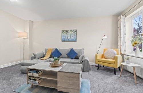 #35 City Home - Sleeps 8 3BDR 2 BR- Bham CC 10 mins - "Perfect for Contractors and Families - Free Parking" - Foto 10
