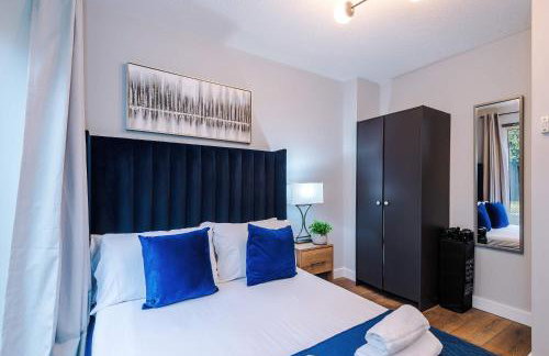 Long Stays Offers , New 2 Bed APT , Sleeps 3 , Wigan , Perfect for Relocations , Contractors , Families - Photo 51