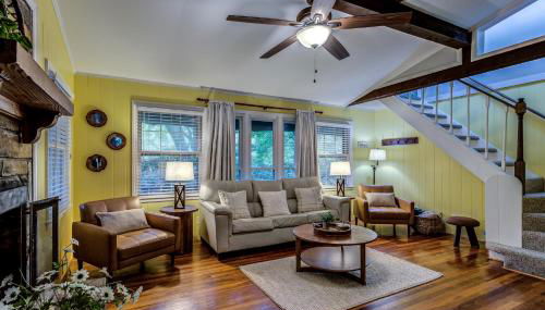 Mountain Home near Blue Ridge Parkway, Central Location! - Foto 4