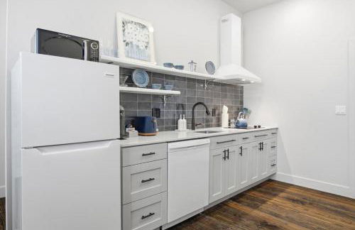 The Ma Rainey Glam King Studio in LaVilla Pool - Foto 25