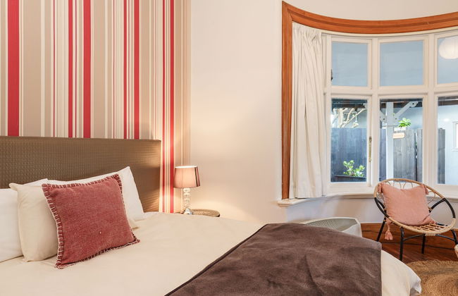 Esplanade Apartments - Photo 14