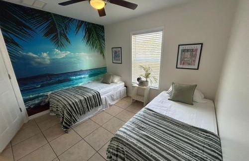 Tropical 3bed 2bath Lakeland Home on corner lot - Foto 4