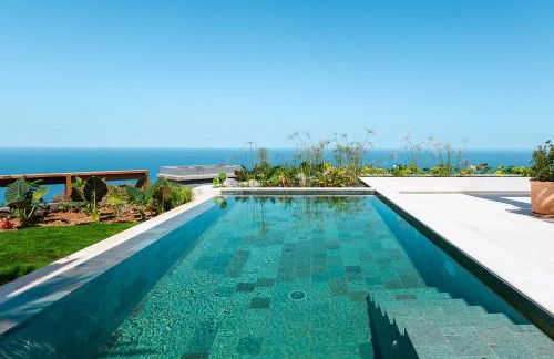 Serenity Villa on the Cliff with climatized pool - Foto 1