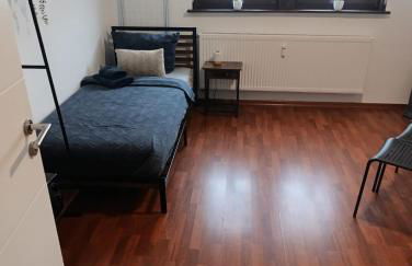 Ruhige Dachgeschosswohnung in Nickenich - Foto 2