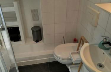 Chambre chez l'habitant à 200m des Champs Elysees et de l'Arc de Triomphe - Foto 7