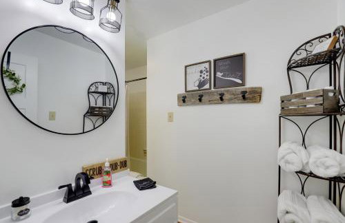 Fire Pit and Game Room Family Home in Marshall - Foto 17