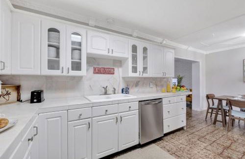 Magnificent Pool House in the Heart of Tampa - Sleeps 10 - Foto 14