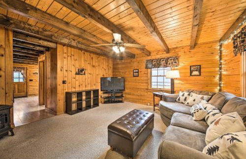 All-Season Sanctuary Steps to Moosehead Lake - Foto 1