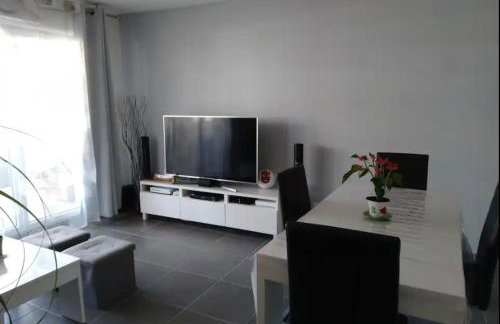 Beau T3 + clim + parking Saint Cyr sur mer - Photo 2