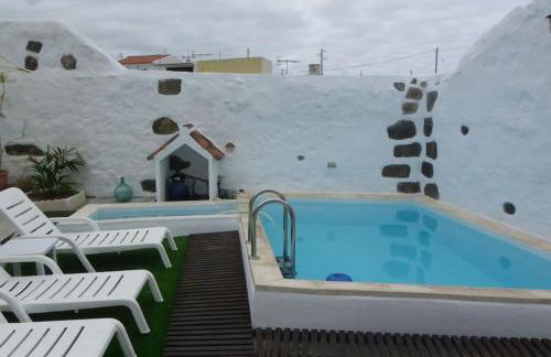 PRECIOSA CASA EMBLEMATATICA, PISCINA,WIFI - Foto 28