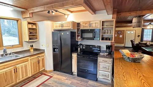 The Game Cabin at Rustic River - Foto 3