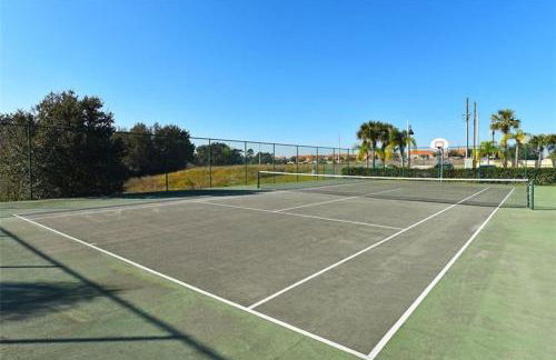 Quiet Disney Condo w/ Balcony ~ 2 Miles to Disney World! - Foto 39