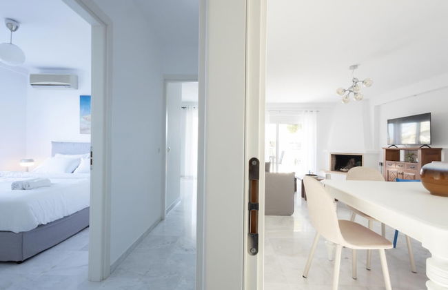 Elegant Coastal Haven Fully Renovated 3-bedroom Apartment - Foto 9