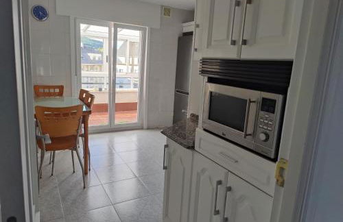 Ático espacioso en zona céntrica - Foto 17