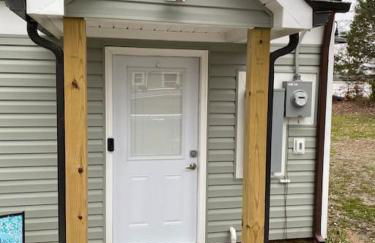 Quietude Place, Stylish 2 Bedroom House with Full Kitchen - Photo 21