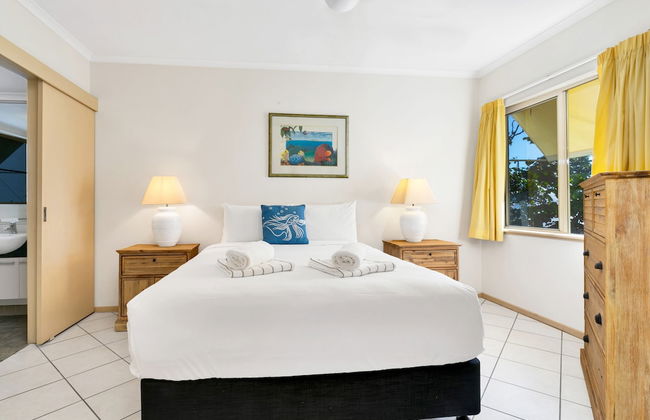 Beachfront Bliss 3-bedroom Apartment with Sea View 4 - Foto 2