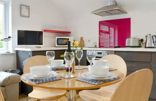 Purbeck Apartment - Photo 3
