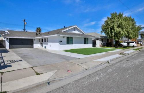 H&H New Built 2023 Hidden Gem Heart of OC 3 Queen Beds - Foto 45