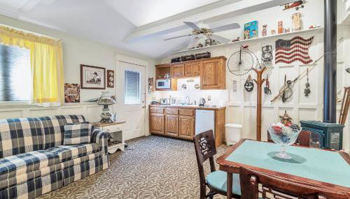 Quiet Getaway with Queen Bed & Wi-Fi - Foto 2