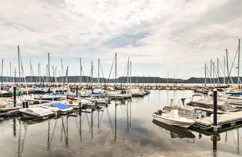 Lake Pepin Cottage with Patio - Walk to the Marina! - Foto 23