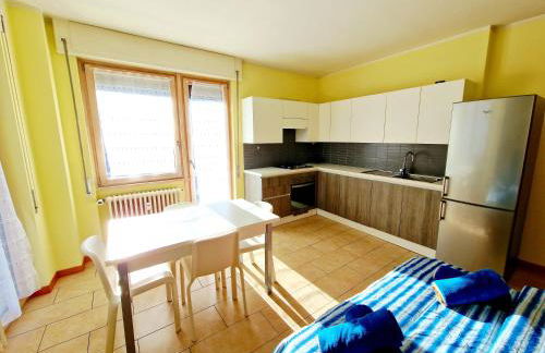 ZERO DISTANCE - Bernina Train Station - Foto 6