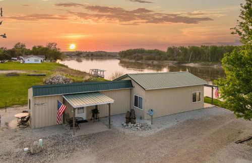 Cozy Riverfront Cabin in Decatur Ideal for Fishing Hunting Relaxation - Foto 1