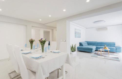 Apartment Danica - Photo 12