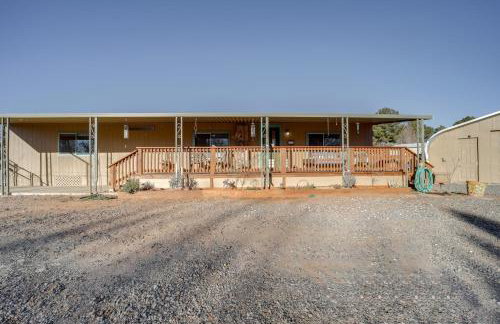 Near Hiking and Wineries Charming Camp Verde Home! - Foto 26