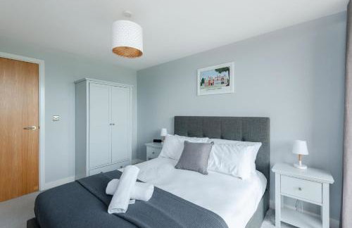 The Vizion serviced apartments from Pincott Properties - free parking, private balcony, and WiFi - Photo 19