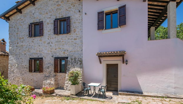 Quiet Holiday Home in Sellano With Swimming Pool a few Kilometers From Rasiglia - Foto 2, Profilbild