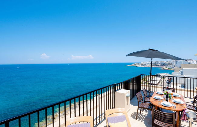 Islet Seafront Penthouse with Hot tub - Foto 49