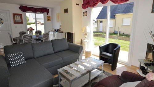 Denneville Coastal Escape with garden - Foto 2