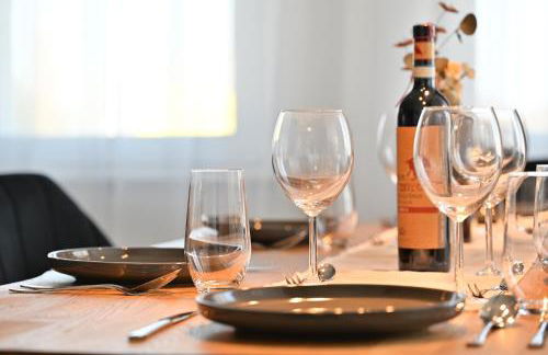 Yello Homes - Luxus Loft für bis zu 7 Personen nähe Airport & Messe, Tischfußball & Whirlpool - Foto 19