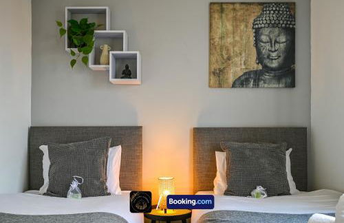 Cosy 4-Bed House l Garden l Free Parking l WiFi l Specious l Hosted by The Cosy Corner Nationwide - Foto 7