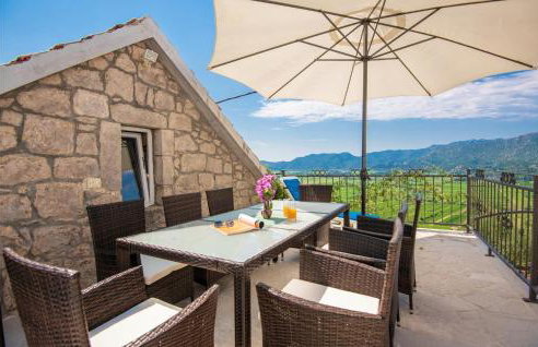 Four-Bedroom Holiday Home In Veliki Prolog - Foto 8