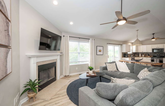 Poolside Paradise Near the Ark - Foto 30